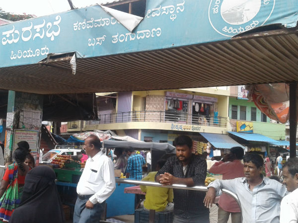 ಕೂರುವುದಕ್ಕೂ ಜಾಗವಿಲ್ಲ