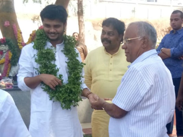 ಬಿಸ್ಕೆಟ್- ಹಣ್ಣು ತೆಗೆದುಕೊಂಡು ಹೋಗುವುದುಂಟು