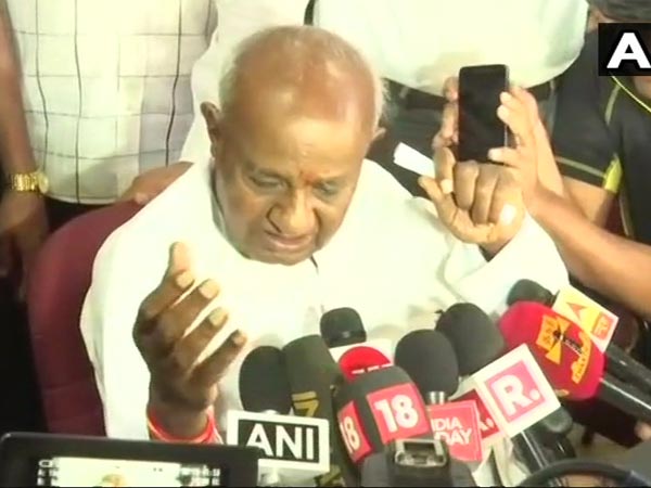ಶನಿವಾರ ನಡೆದ ಸೋಲಿನ ಪರಾಮರ್ಶೆಯ ಸಭೆ