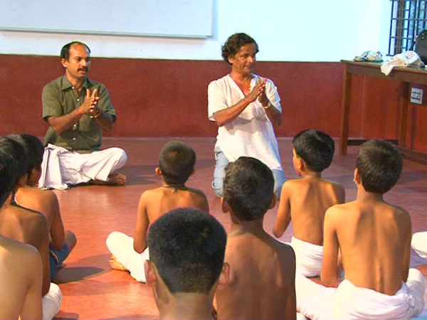 ಬಡಮಕ್ಕಳಿಗೆ ಶಿಕ್ಷಣ