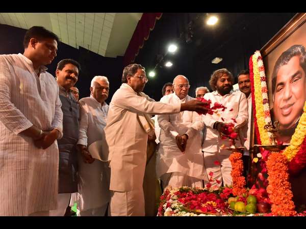 ಧರ್ಮಸಿಂಗ್ ಒಬ್ಬ ಜಂಟಲ್ಮ್ಯಾನ್: ಸಿದ್ದರಾಮಯ್ಯ
