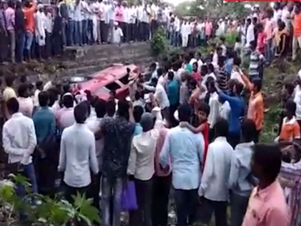 ಪೊಲೀಸರು ಕೂಡ ಜನರನ್ನು ಬೇಡಿಕೊಂಡರು