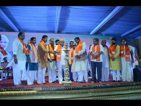 ಜಿಲ್ಲಾಧ್ಯಕ್ಷರುಗಳ ಭೇಟಿ, ಕಾರ್ಯಕರ್ತರೊಂದಿಗೆ ಚರ್ಚೆ