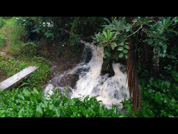 ಆಗಿನ ಮಳೆ, ನಮ್ಮ ದೋಣಿ