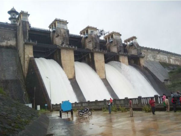 ಪ್ರವಾಸಿಗರ ದಂಡು