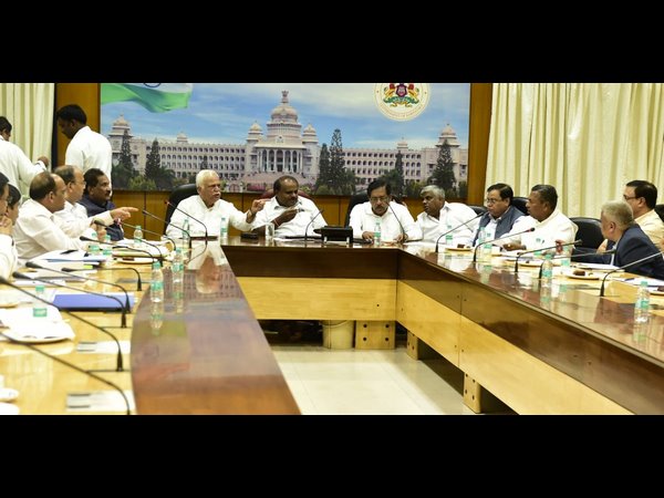 ರೈಲ್ವೆ ಮಾರ್ಗಗಳ ವಿದ್ಯುದೀಕರಣದ ಮೂಲಕ ಉಪನಗರ ರೈಲು ಸೌಲಭ್ಯ