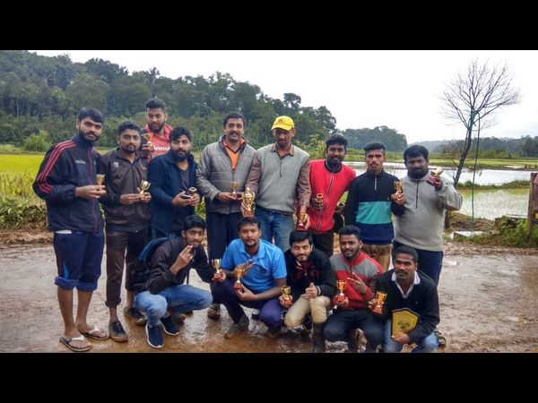 ವಿವಿಧ ತಂಡಗಳು ಭಾಗಿ
