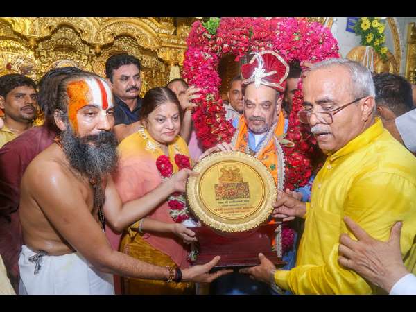 ಬಿಜೆಪಿ ರಾಷ್ಟ್ರೀಯ ಅಧ್ಯಕ್ಷ ಅಮಿತ್ ಶಾ ಜಗನ್ನಾಥ ದೇವಾಲಯಕ್ಕೆ ಭೇಟಿ