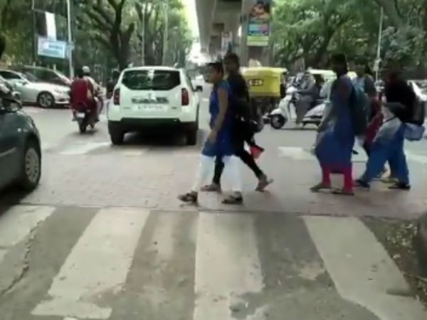 ಫುಟ್ಪಾತ್ ಮತ್ತು ಪೇವ್ಮೆಂಟ್ಗಳು ನಮಗಲ್ಲ
