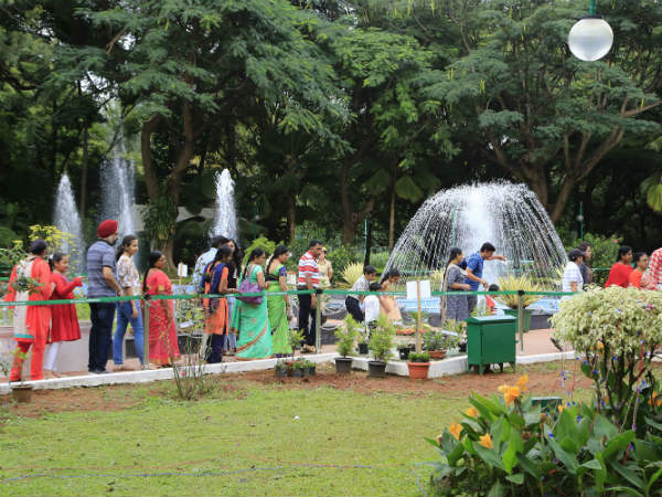 ಫೋಟೋ ತೆಗೆದು, ಮೇಲ್ ಐಡಿಗೆ ಕಳಿಸುತ್ತಾರೆ