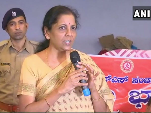 ಕೇಂದ್ರ ಸಚಿವೆ, ಉಸ್ತುವಾರಿ ಸಚಿವರನ್ನು ಹಿಂಬಾಲಿಸುವುದಾ?