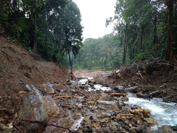 ಭಾರೀ ಭೂ ಕುಸಿತ