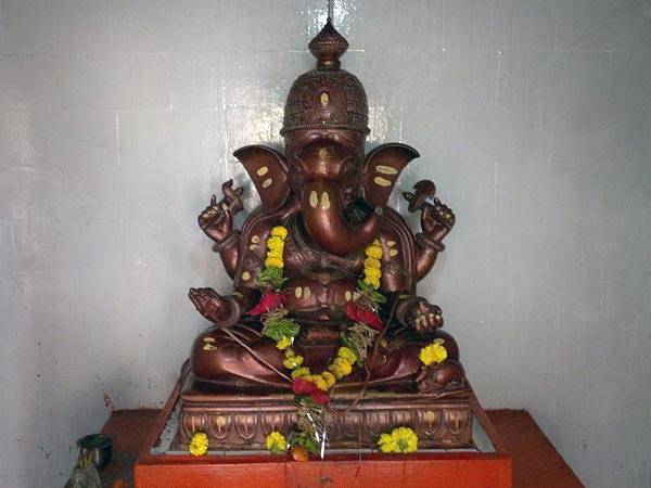 ಗಣಪತಿ ಸನ್ನಿಧಾನದಲ್ಲಿ ಬೆಲ್ಲದ ತುಲಾ ಭಾರ