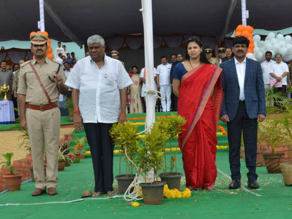 ಸಾವಿರಾರು ಮಂದಿಯ ಬಲಿದಾನ