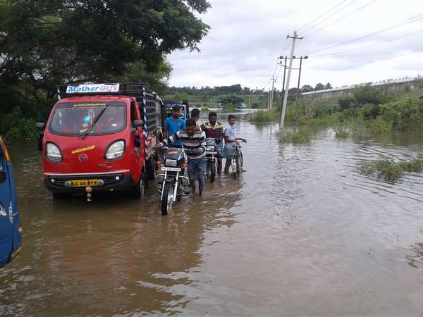 ಸೇತುವೆ ಮೇಲೆ ಸರ್ಕಸ್!
