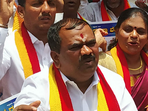 ಹಠ ಕಟ್ಟಿ ಅನುದಾನ ಪಡೆಯಲಿ