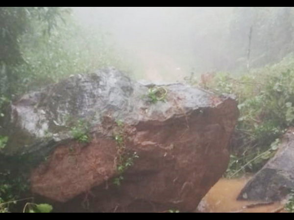 ಭಾರತೀಯ ಸೇನೆಯ 12 ತಂಡದಿಂದ ರಕ್ಷಣಾ ಕಾರ್ಯ