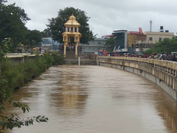 ಭಾರೀ ನೀರು ಹೊರಕ್ಕೆ