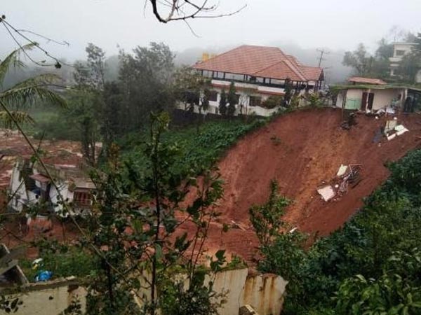ಮಾದರಿ ಮನೆಗಳ ನಿರ್ಮಾಣ