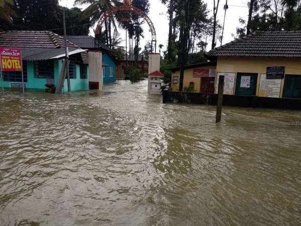 80 ಮನೆಗೆ ನುಗ್ಗಿದ ನೀರು
