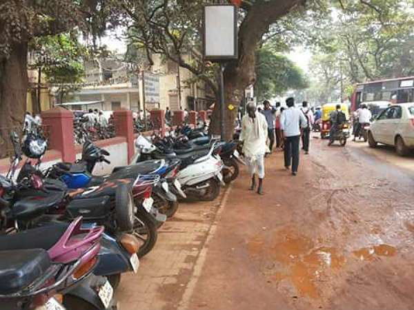 ಬೆಂಗಳೂರಲ್ಲಿ ದ್ವಿಚಕ್ರ ವಾಹನ ಪ್ರಮಾಣ ಹೆಚ್ಚು