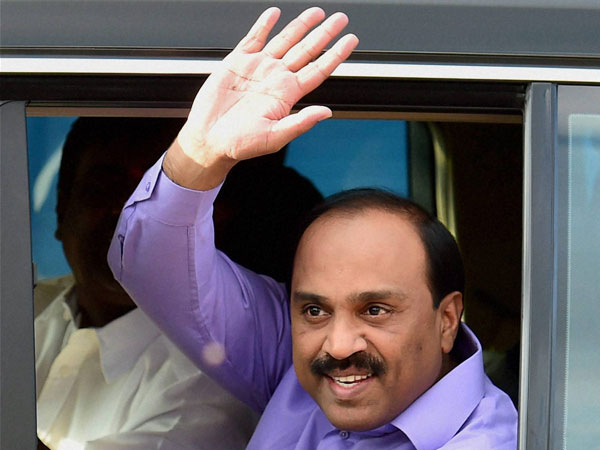 ಶಾಸಕರ ಖರೀದಿಗೆ ಹಣಕಾಸಿನ ನೆರವು?