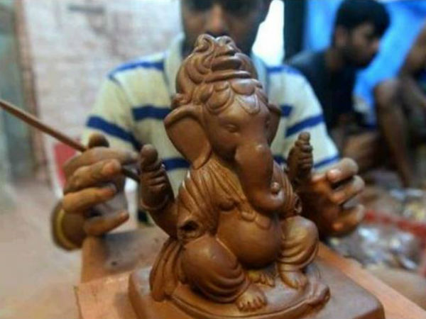 ತುಂಬಿ ತುಳುಕುತ್ತಿದೆ ಮಾರುಕಟ್ಟೆ