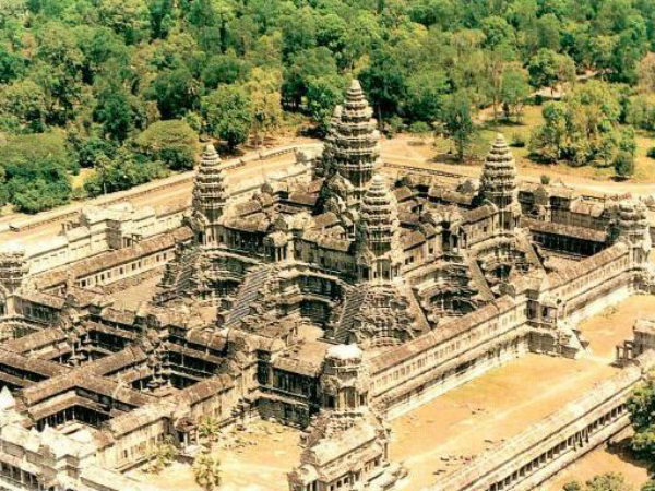 ಜಗತ್ತಿನ ಅತಿ ದೊಡ್ಡ ದೇವಾಲಯ ಕಾಂಬೋಡಿಯಾದಲ್ಲಿ