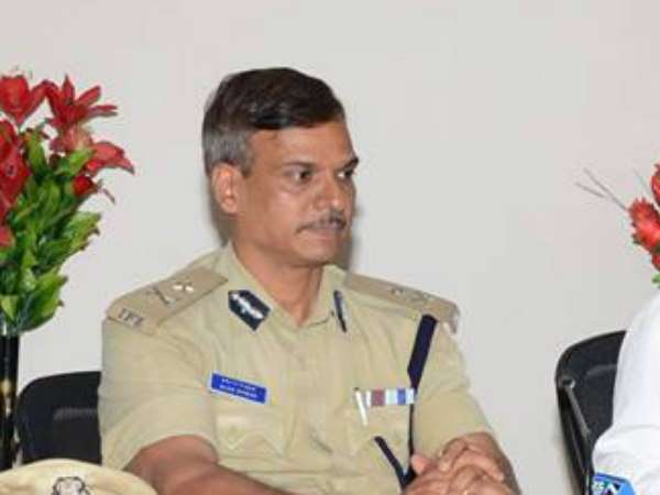 ರೌಡಿ ಶೀಟರುಗಳಿಗೆ ಭರ್ಜರಿ ಲೆಫ್ಟ್ & ರೈಟ್ ಕ್ಲಾಸ್