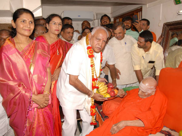 ಗಮನ ಬೇರೆಡೆ ಸೆಳೆಯುವ ಷಡ್ಯಂತ್ರ