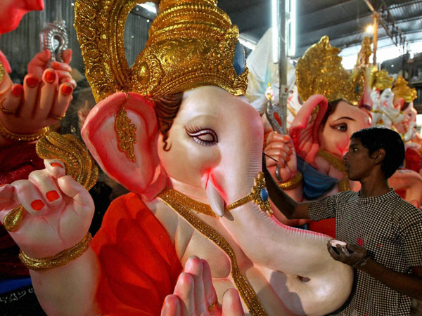 65 ಸಾವಿರ ರುಪಾಯಿ ಒಟ್ಟು ಮಾಡಿದರು