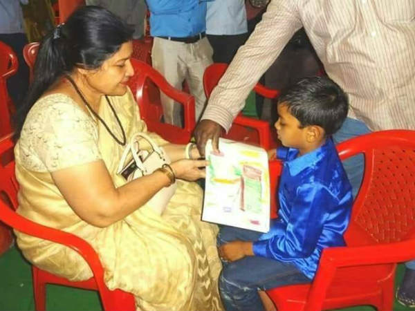 ಮಕ್ಕಳ ಜೊತೆ ಸಚಿವರ ಮಾತು