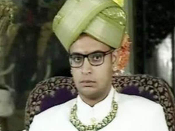 ದರ್ಬಾರ್ ಉಡುಗೆಗಳು