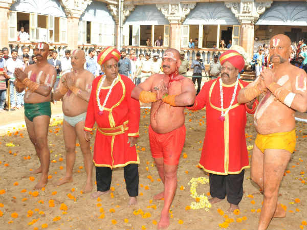 1 ನಿಮಿಷದ ಅವಧಿಯಲ್ಲಿ ಮುಕ್ತಾಯ
