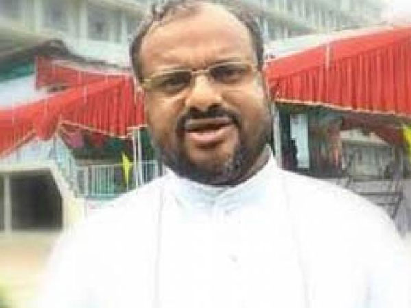 ಜವಾಬ್ದಾರಿಯಿಂದ ಕೆಳಗಿಳಿದ ಬಿಷಪ್
