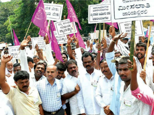 ಬೂದಿ ಮುಚ್ಚಿದ ಕೆಂಡದಂತಿದೆ ಜಾತಿ ಗಣತಿ