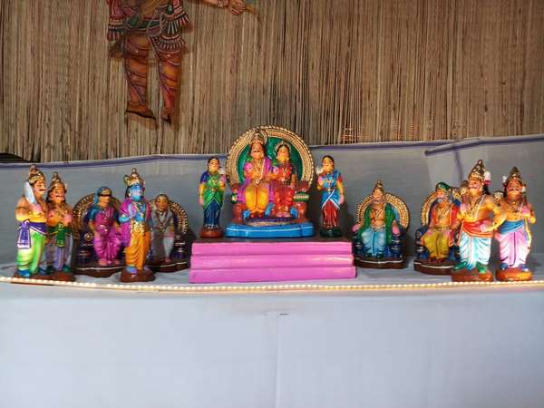1 ಲಕ್ಷ ಬೊಂಬೆಗಳ ಸಂಗ್ರಹ