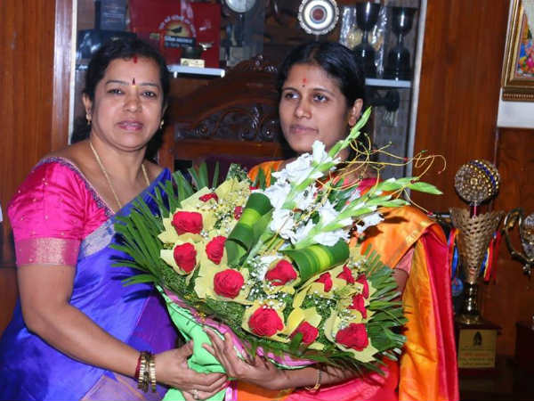ಗಾರೆ ಕೆಲಸದವರು ಚೆನ್ನಾಗಿ ಮುಚ್ಚುವರು