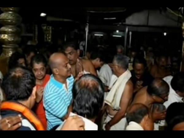 ನಾನೂ ಹಿಂದೂ, ನಾನೂ ಒಬ್ಬ ಅಯ್ಯಪ್ಪನ ಭಕ್ತ