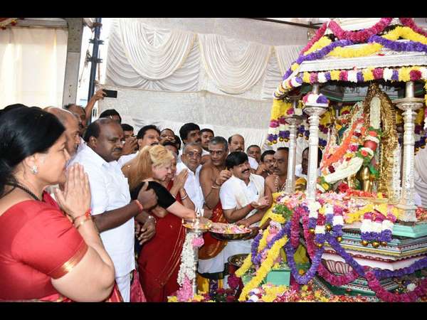 ಅಪರೂಪದ ಮಹಿಳೆ ಸುಧಾ ಮೂರ್ತಿ