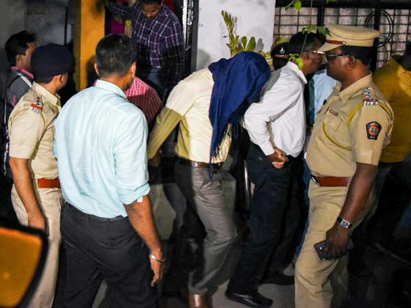 ಅಗರವಾಲ್ ಬಳಿ ಸಿಕ್ಕಿದ್ದು ಏನು?