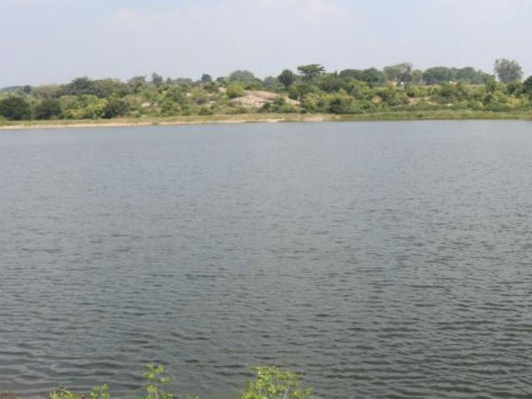 ನೀರು ಹರಿದು ಹೋಗಲು ಸಾಧ್ಯವಾಗುತ್ತಿಲ್ಲ