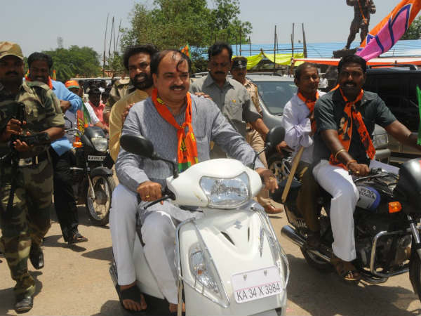 ಅಂತಿಮ ದರ್ಶನ ಪಡೆದು ಬರುವೆ