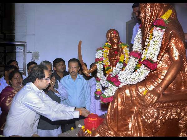 ಎಷ್ಟು ಸಮಯ ಜನರನ್ನು ಮೂರ್ಖರನ್ನಾಗಿ ಮಾಡ್ತೀರಿ?