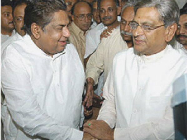 ಎಸ್ಸೆಂ ಕೃಷ್ಣರ ಮಾತು, ಧರಂ ಸಿಂಗ್ ರ ಸಂಯಮ ಬೇಕಿದೆ