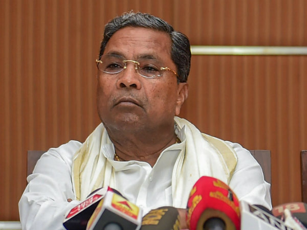 ಬಂಡಾಯದ ಬಟನ್ ಒತ್ತಿ ವಿದೇಶಕ್ಕೆ ಸಿದ್ದರಾಮಯ್ಯ