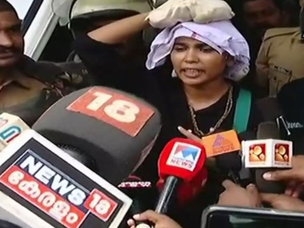 ಅಯ್ಯಪ್ಪ ಭಕ್ತರ ಪ್ರತಿರೋಧಕ್ಕೆ ಬೆಚ್ಚಿದ ರೆಹನಾ