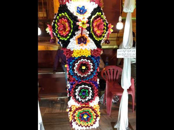 ಸಾವಿರಾರು ಸಂಖ್ಯೆಯಲ್ಲಿ ಬಂದ ಜನರು