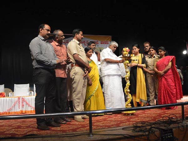 ಜಿಲ್ಲಾ ಪಂಚಾಯಿತಿ ಅಧ್ಯಕ್ಷರಾದ ಶ್ವೇತಾ ದೇವರಾಜ್