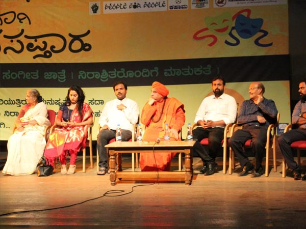 ಶಾಲೆಗಳನ್ನು ಉಳಿಸಿಕೊಳ್ಳುವ ನಿಟ್ಟಿನಲ್ಲಿ ಕಾರ್ಯನಿರತರಾಗಿದ್ದೇವೆ
